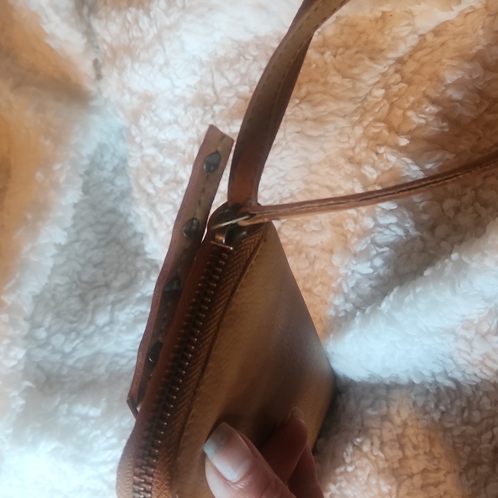 Free People Distressed Vegan Wallet Boho Preloved EUC - Picture 10 of 15